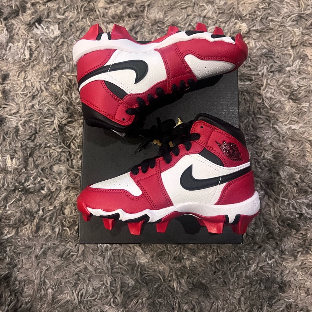 Kids Jordan Cleats